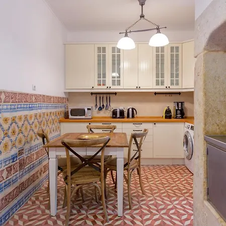 Charming Praça Da Figueira *