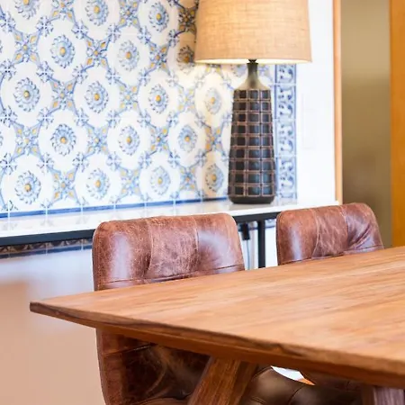 Charming Praça Da Figueira